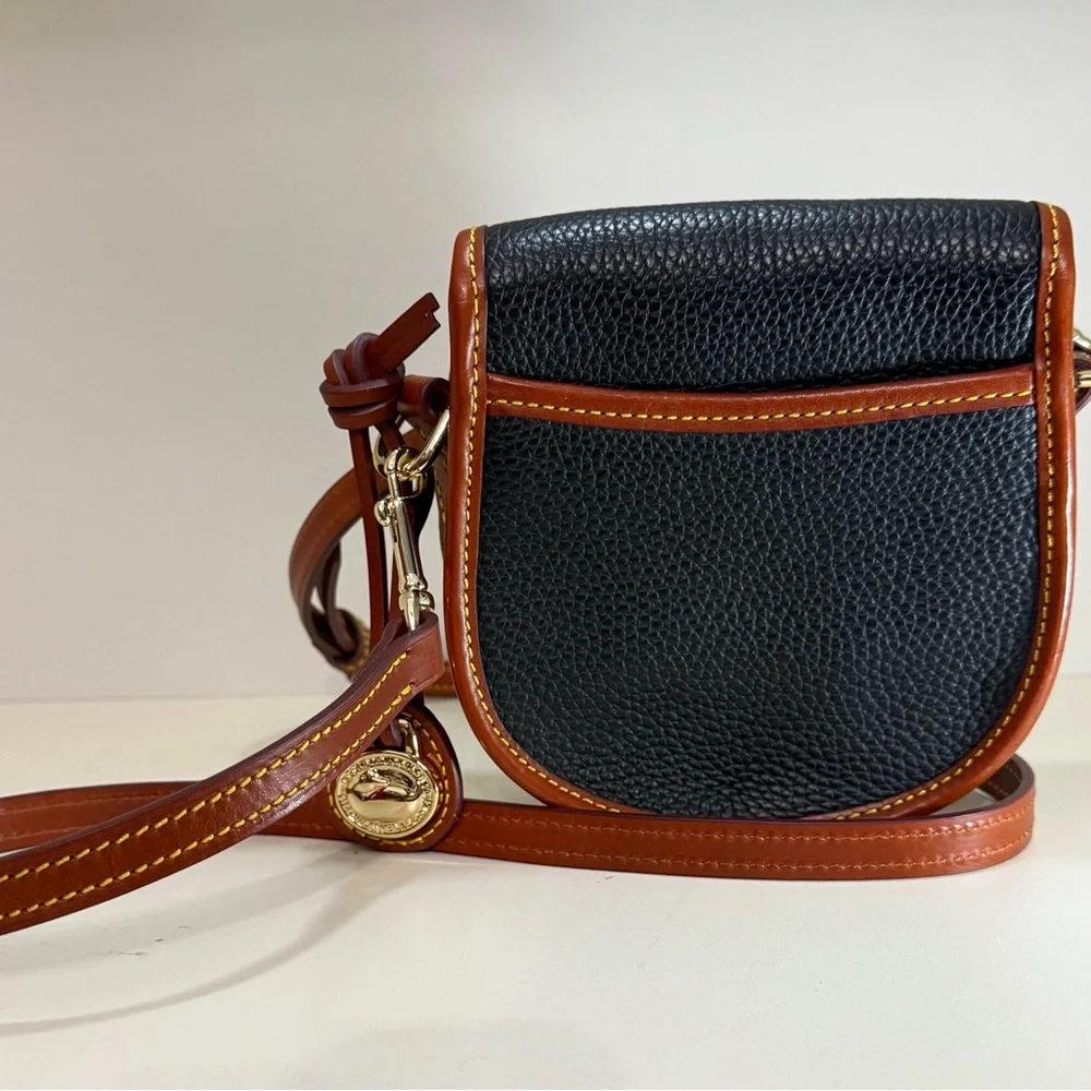 Dooney & Bourke Black and Tan Crossbody Bag - Picture 2 of 6